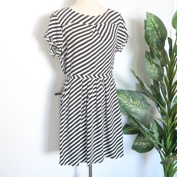 J. Crew Black & White Striped Short Sleeve Mini Dress Size 8 - Picture 4 of 14